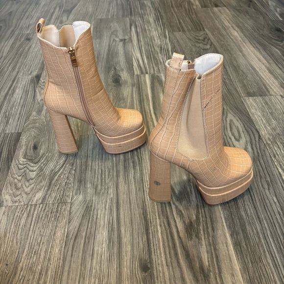 Simmi Martha Nude Patent Faux Croc Print Platform Block Heel Boots - Picture 5 of 7